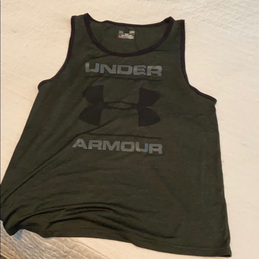 UA tank top